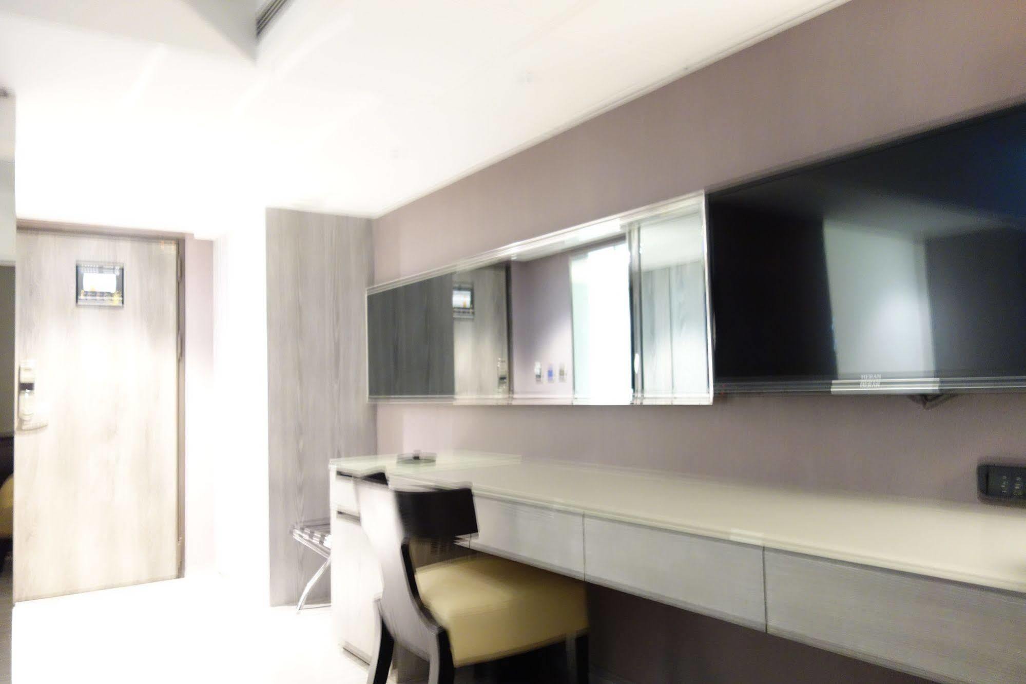 The Cloud Hotel Каосюн Екстериор снимка